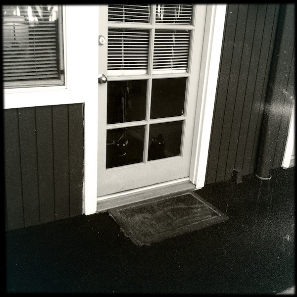 Hipstamatic Disposable update 6 – the failure that was the BlacKeys 44 camera