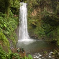 7 52 34 Costa Rica iPhoneMagia Blanca Waterfall©JamesECockroft 20130822