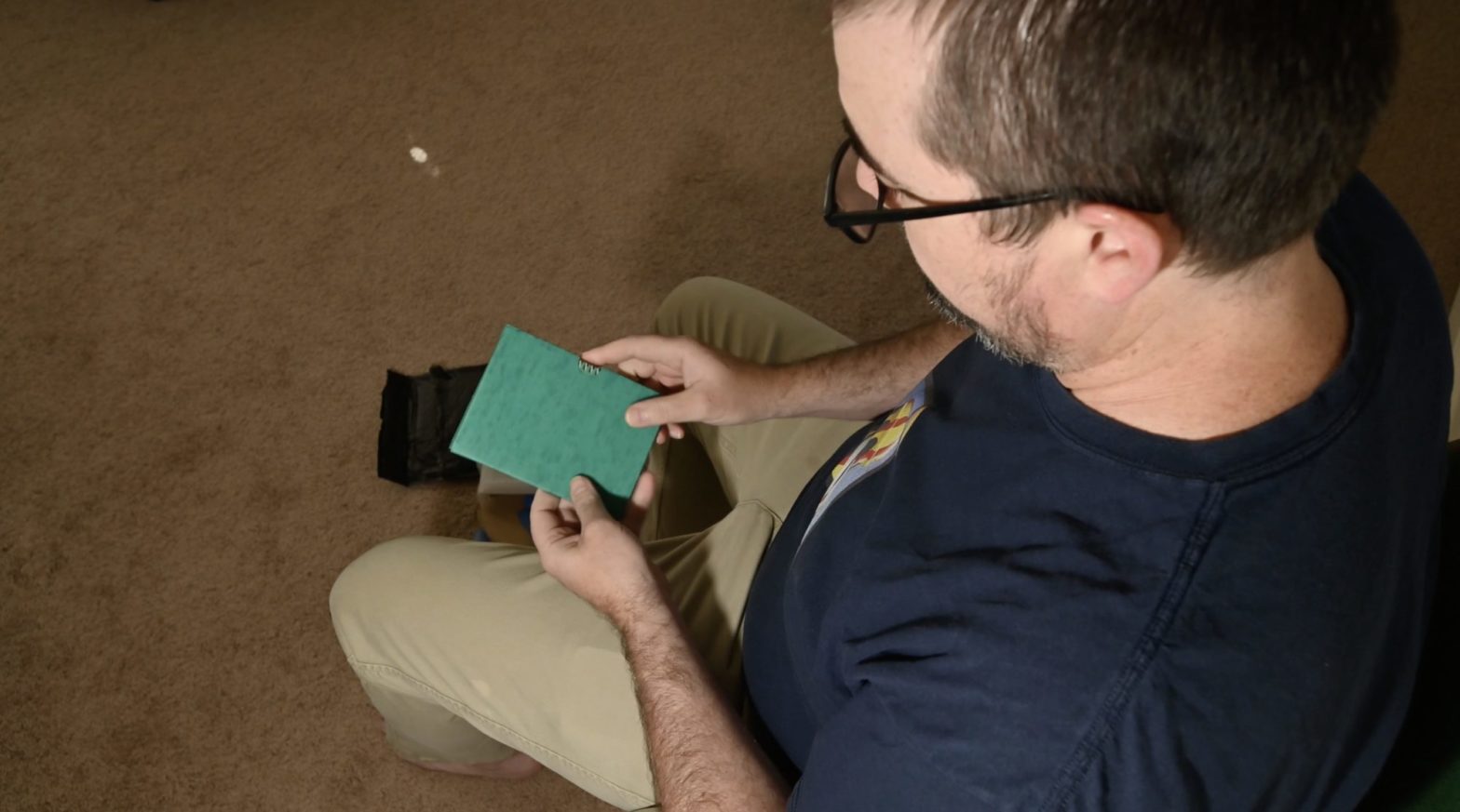 Unboxing-Cockroach-Diary