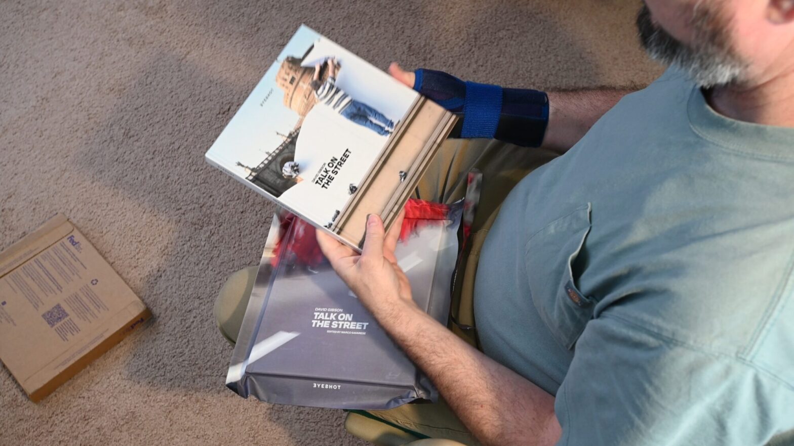 Unboxing Talk on the Street