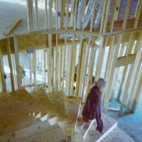 Hana descending a staircase©JamesECockroft 20150118